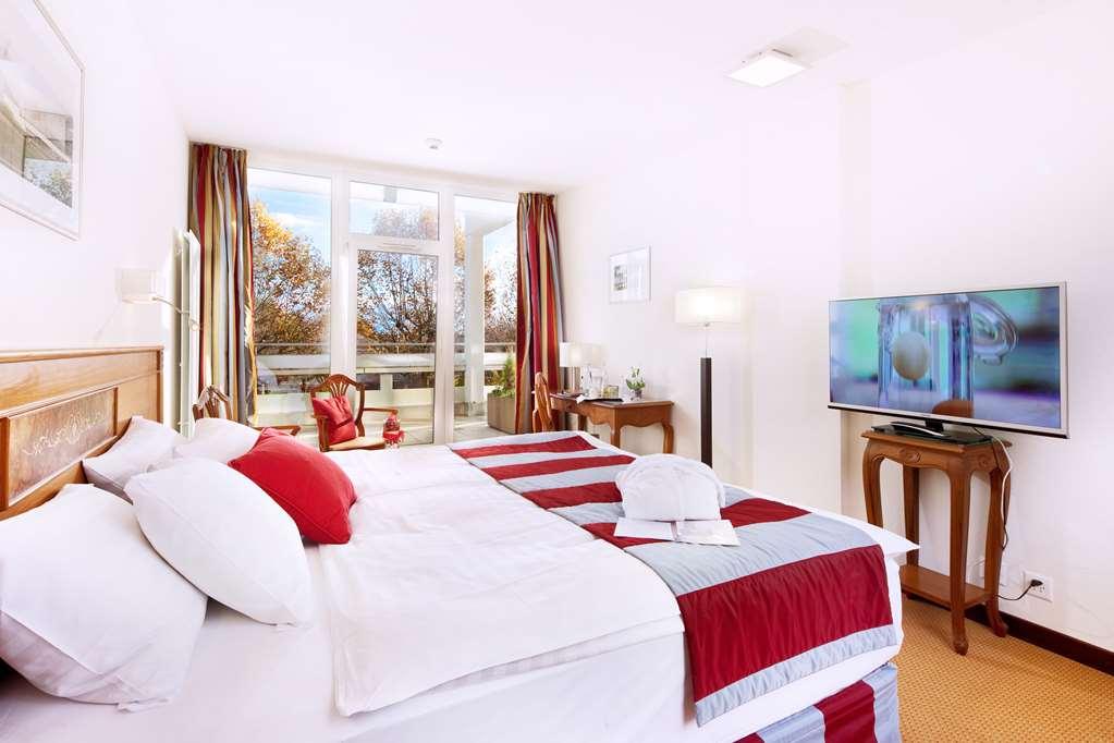 Hotel Des Inventions Ecublens  Habitación foto